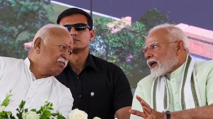 Dr Bhagwat turns 75 BJP leaders