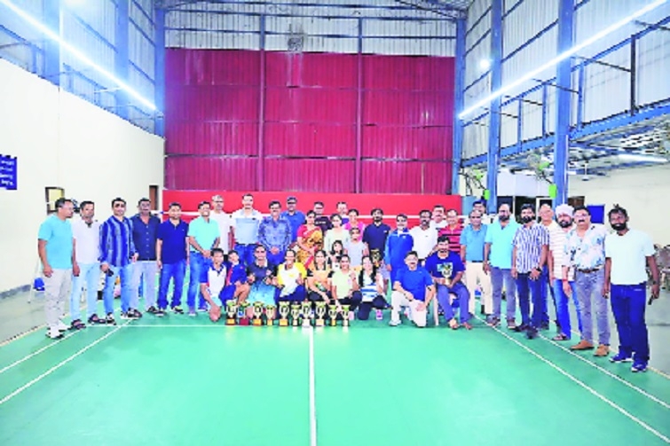 Bhadur Shivani bag twin titles