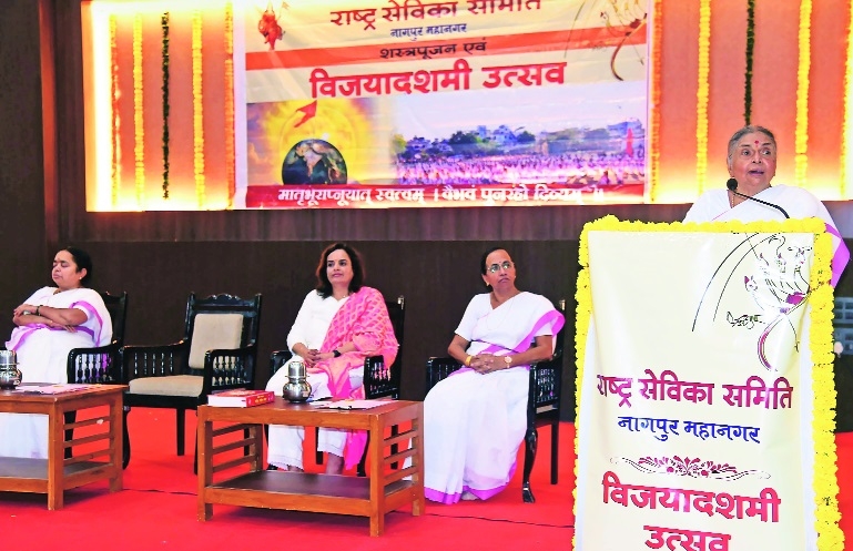 Shantakka addressing the gathering on the occasion