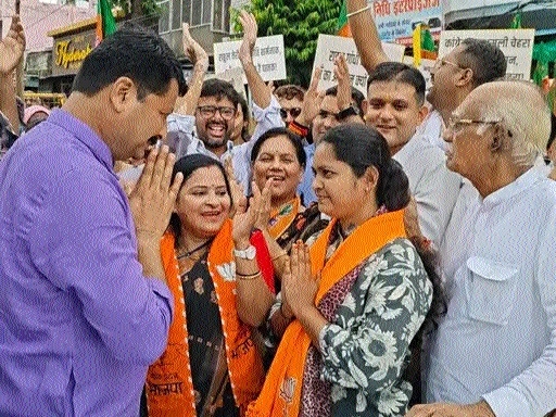 Kajal Sone Lal being BJP Mahila Morch