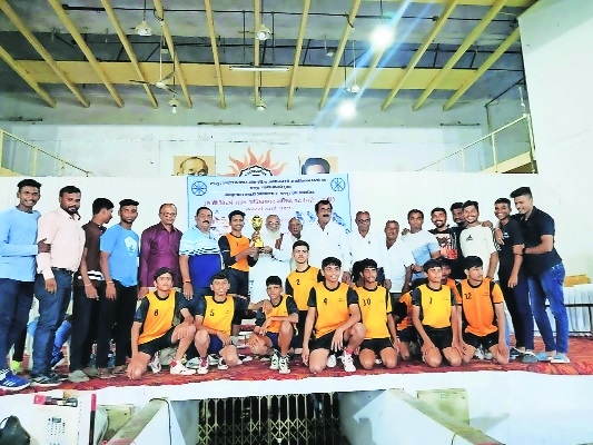 Nagpur City boys reign supreme