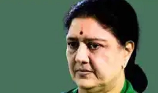 Sasikala paid Rs 450 cr in old notes