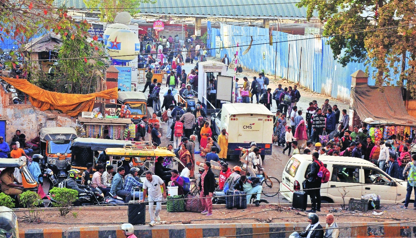 The parking gridlock which has now become a headache for commuters