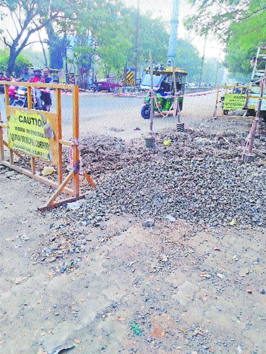 The work on the road stretch upto Dattatray Nagar 