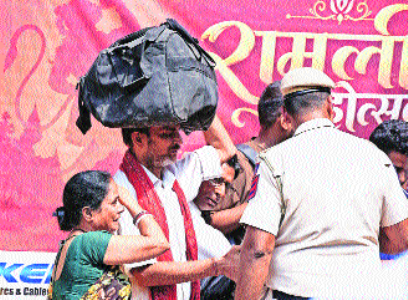 People face immense difficulty due to travel restrictions in Delhi