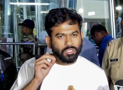 Dipke denies signing any bond, says protest to continue against CEC