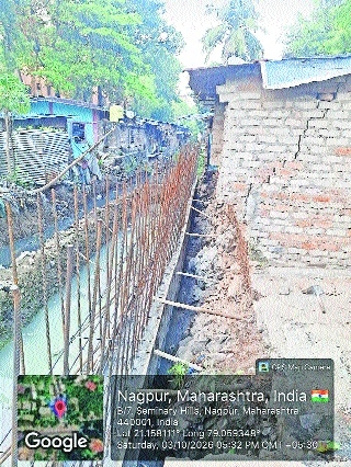 The ongoing work on retaining wall at a nullah in Prabhag 14