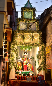 Eye-catching decorations, tableaux drawing out crowd in Sanskardhani