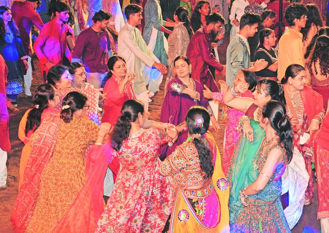 From small circles to grand grounds Garba finds a bigger beat in Nagpur 