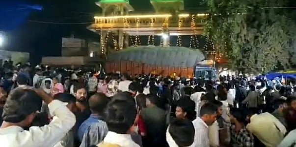15 killed as truck mows down devotees outside Gwalior temple
