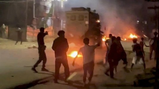 MANIPUR VIOLENCE: 28 houses set ablaze in Kamjong distt in 24 hrs