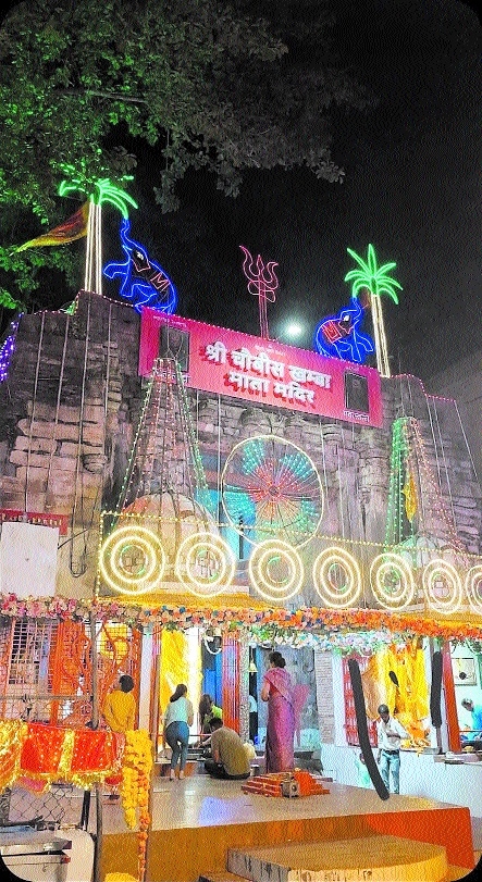 24-Khamba Temple