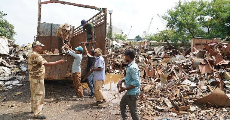 Centre earns nearly Rs 500 cr from
