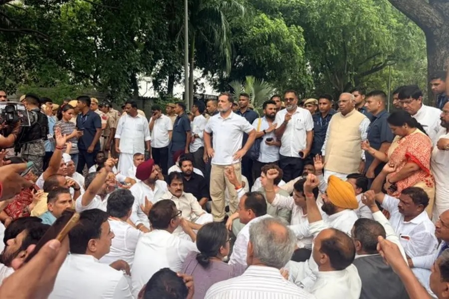 BJP cautions against forces seeking takhta palat