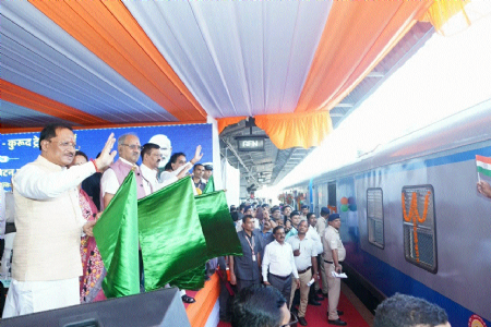 Rowghat-Raipur, Raipur-Kurud services to strengthen connectivity across C’garh Vaishnaw, CM Sai flag off passenger train
