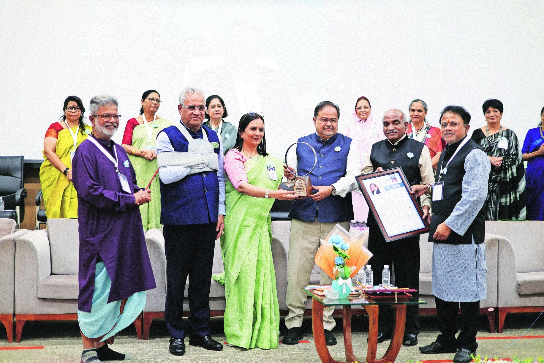 Padma Shri Vasudeo Pathak Karnail Singh Cheema Dr Mrunalini Dasture