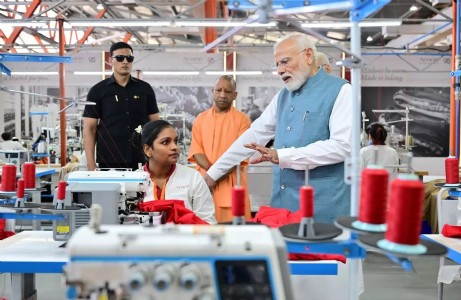 Give prominence to locally-made products: PM