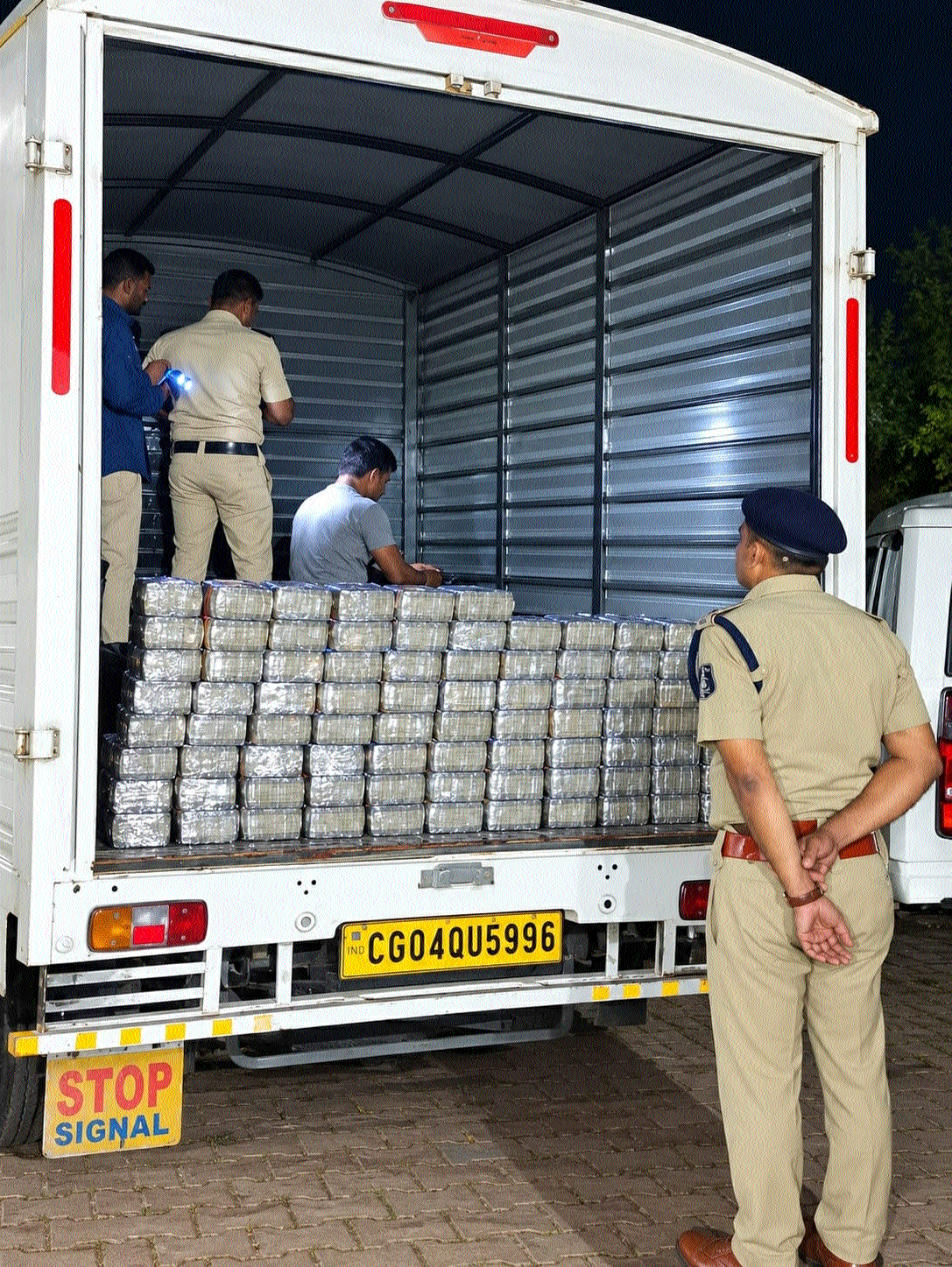 Rs 4 cr cash seized