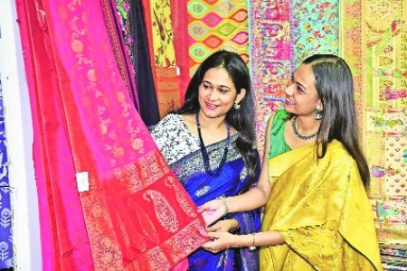 Weaves India exhibition 