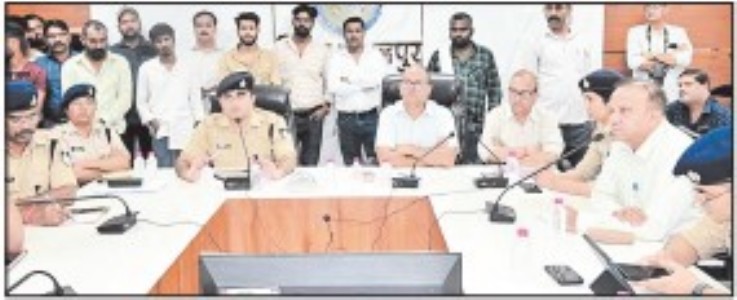 District admn, police officials hold joint meeting with tent, sound, lighting and related service operators