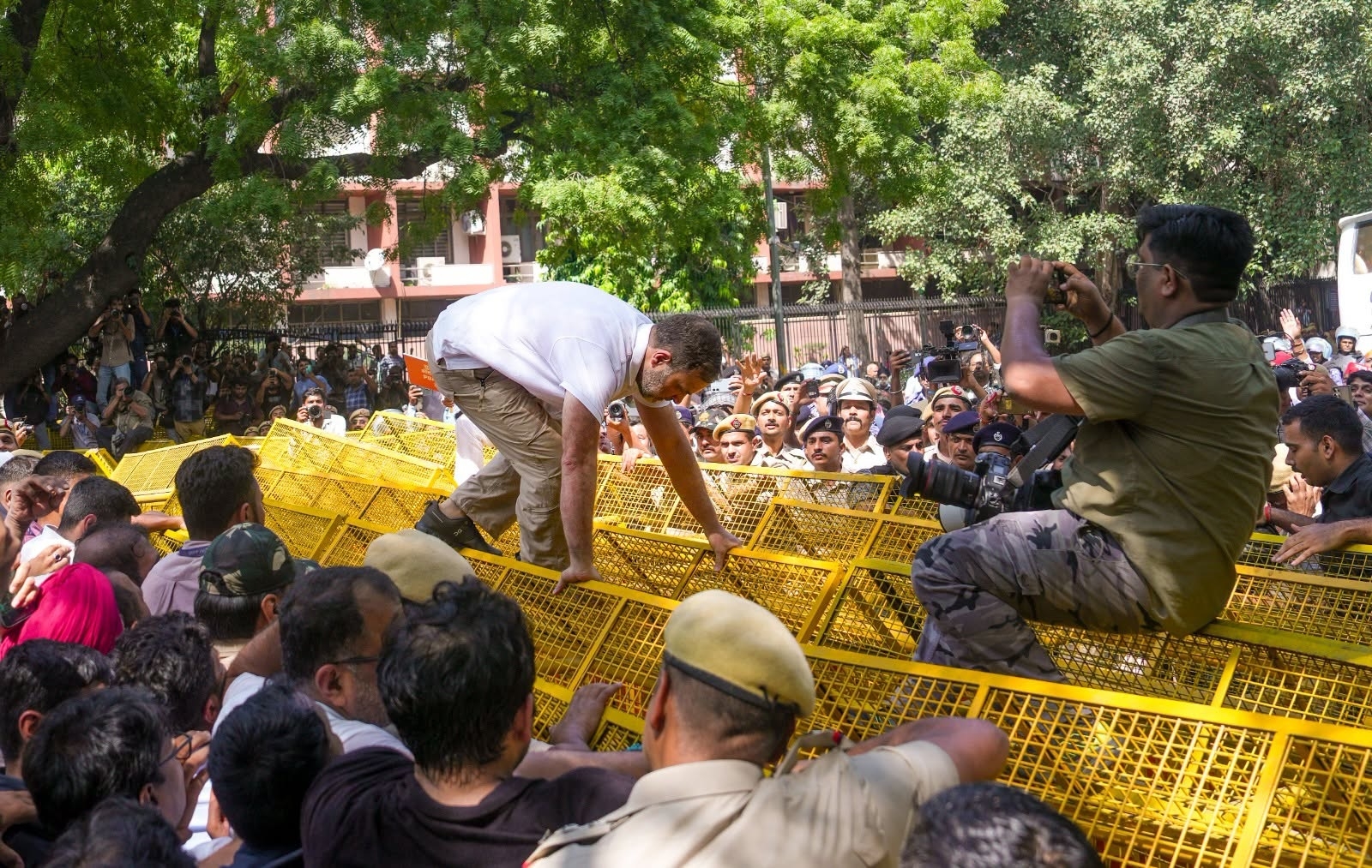 INDIA bloc protest march against CEC 