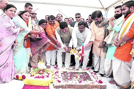 CM inaugurates 11 