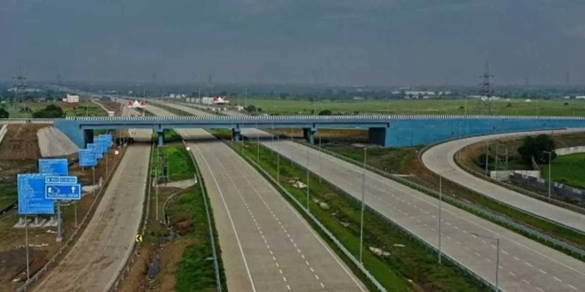 Eight-lane Wardha Road Project