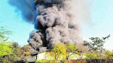 Massive blaze engulfs