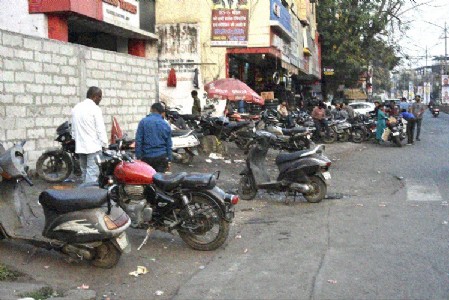 Occupying space: Roadside mechanic workshops becoming a major cause of inconvenience