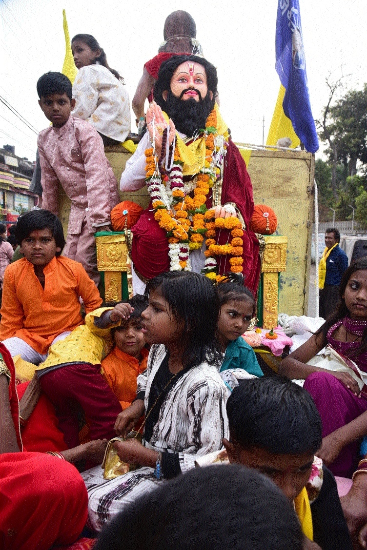 Grand procession taken out on birth  anniversary of Sant Shiromani Ravidas 