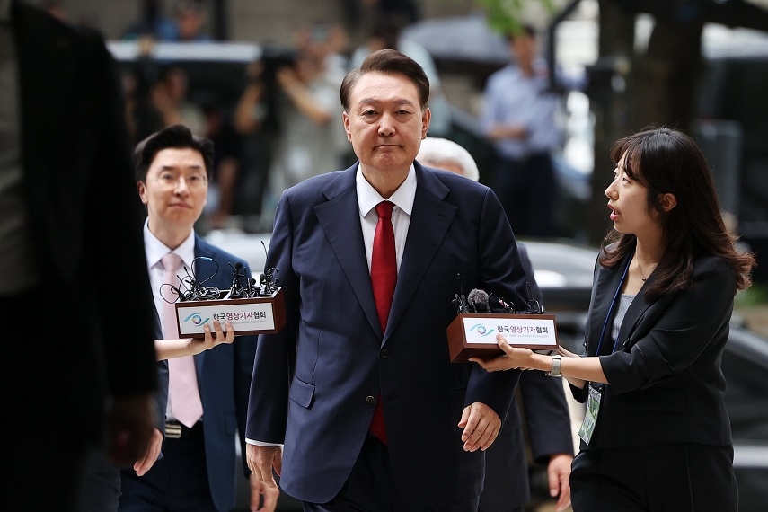Ex-S Korean President Yoon receives