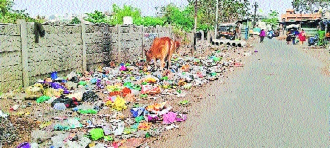 Residents dumping garbage at SPCA ground daily polluting land and air with the unbearabl