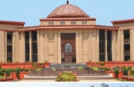 Bomb hoax triggers panic at High Court