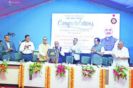 Ramdeobaba University honours Satyanarayan Nuwal