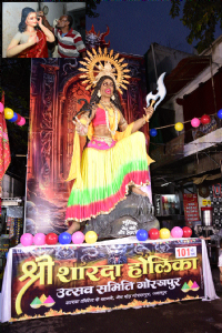 City sculptors’ hands full with orders for Holika idols