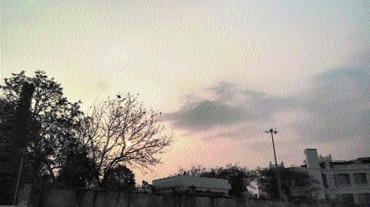 Western disturbance to bring another day of scattered rain, hail, thunderstorms in distts