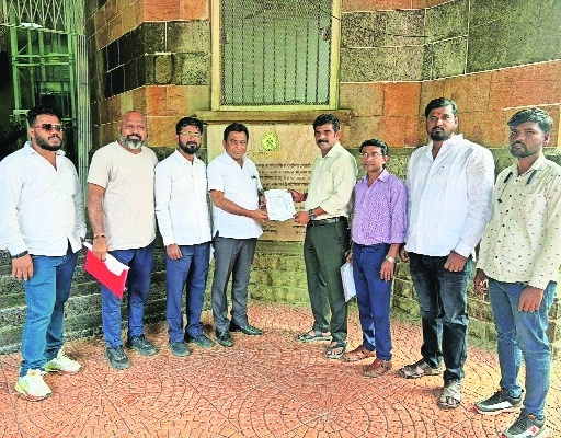 Congress and Shiv Sena UBT party members at Divisional