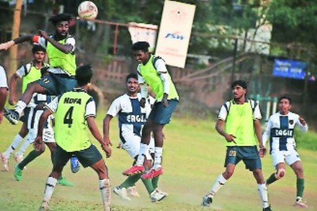 Gohar, Ansari record wins