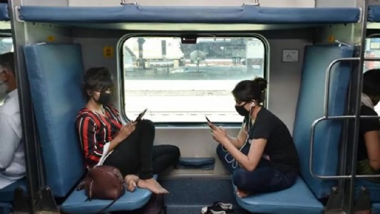 ‘Refund partial fare if full berth not assigned under RAC’