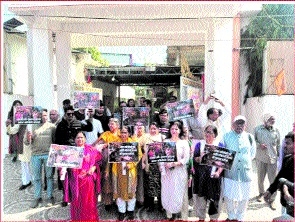 NHRC probes liquor shop next