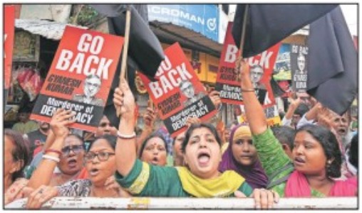 Representatives of political parties meet EC in WB; max 2-phase polling sought