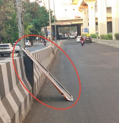 A hoarding put up by the Zilla Parishad  falls 