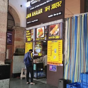 IRCTC for use of ovens, induction tops to tide over LPG shortage