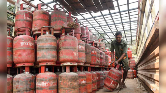 Centre says, no need for panic booking of LPG