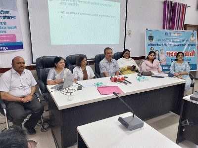 Doctors’ panel addresses media 