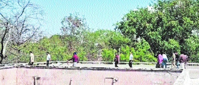 Second bomb hoax in 48 hrs; mail warned of blast at 2 pm, Email claims drone-deployed RDX bombs; police search finds no explosives