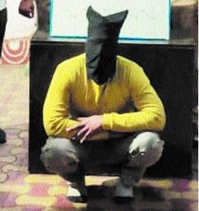 Notorious gangster Shadab Gate arrested in Jalgaon, Maharashtra, Accused in Ashoka Garden and Hamidia Hospital firing held with illegal firearm; Rs 30,000 reward was declared on him