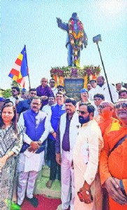 Mah Govt to develop historic ‘Chavdar Tale’ in Mahad: Fadnavis