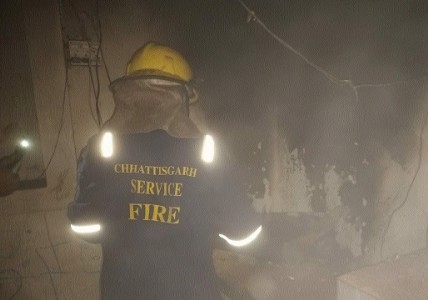 Major fire mishap averted, 2 kids rescued