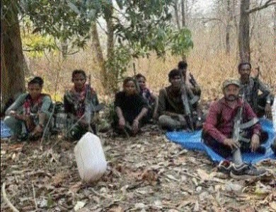 Rs 25 lakh bounty Maoist commander surrenders